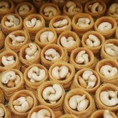 Ash al Bulbul with Cashews