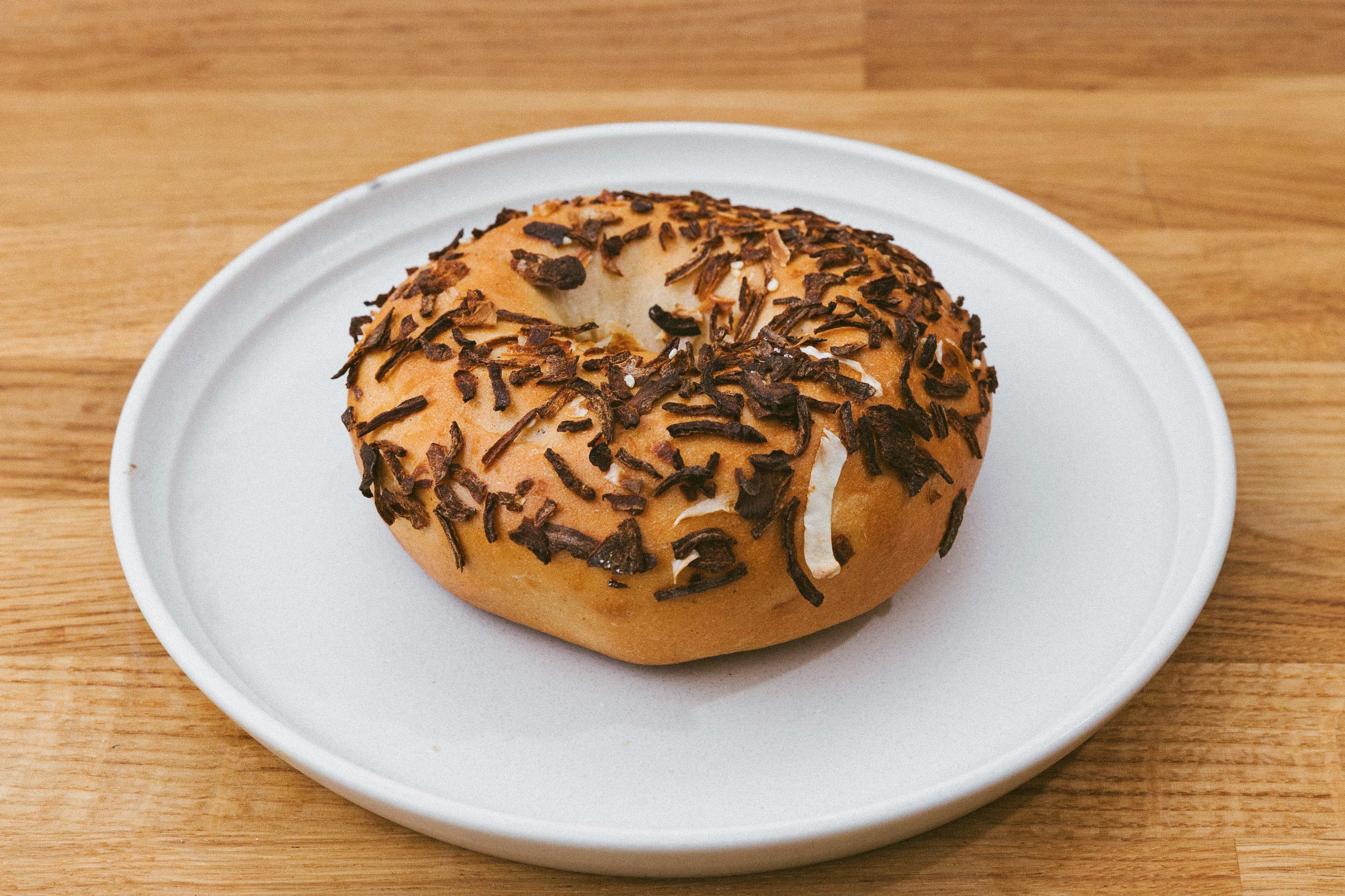 KURO Onion Bagel