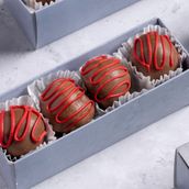 Truffles Box 4 Pieces Red Velvet