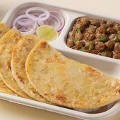 Gobi Paratha with Pindi Chole