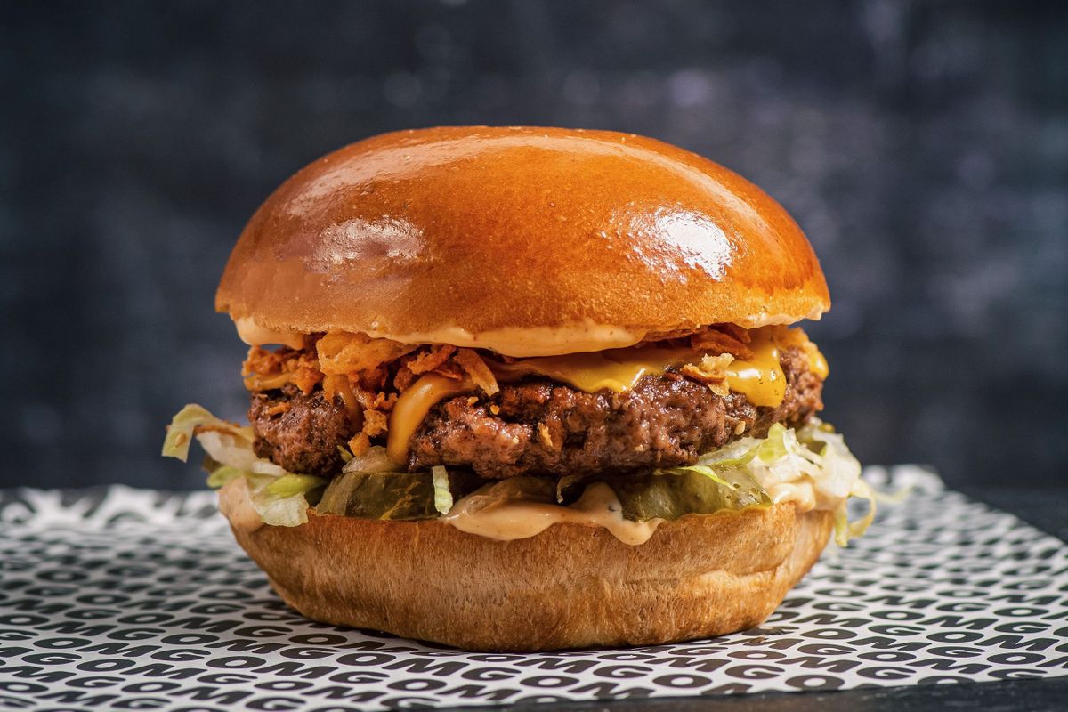 Classic Cheeseburger