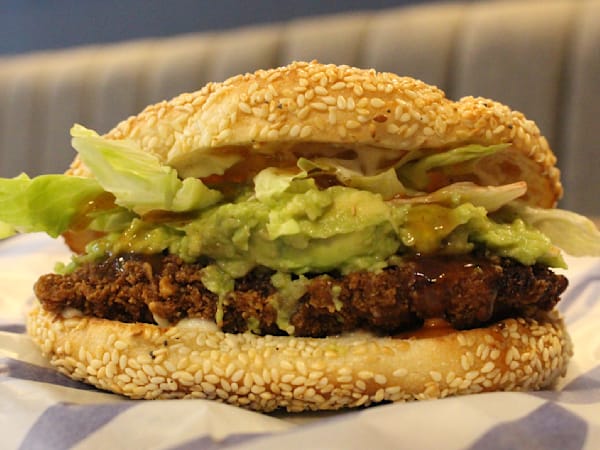 Style 1 - Fried Chicken, Guacamole, Lettuce with Sweet chili sauce & Mayo