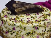 Big Pistachio Rose Cake
