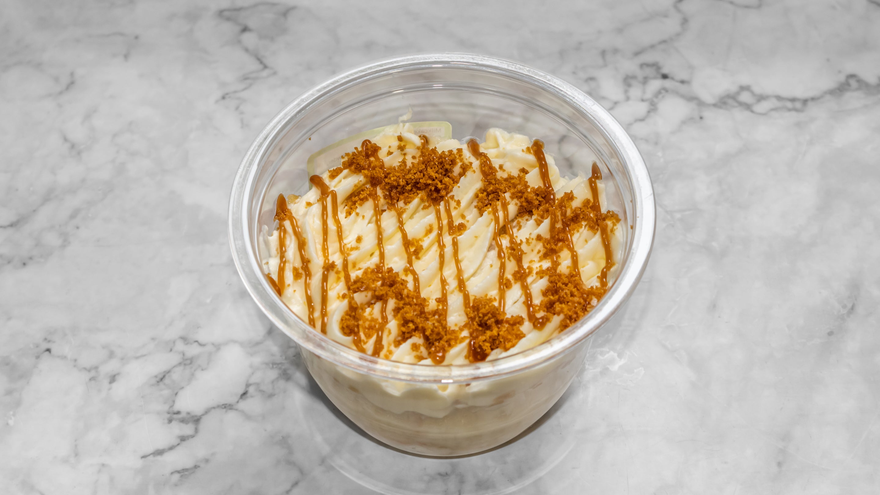 Lotus biscoff milk cake