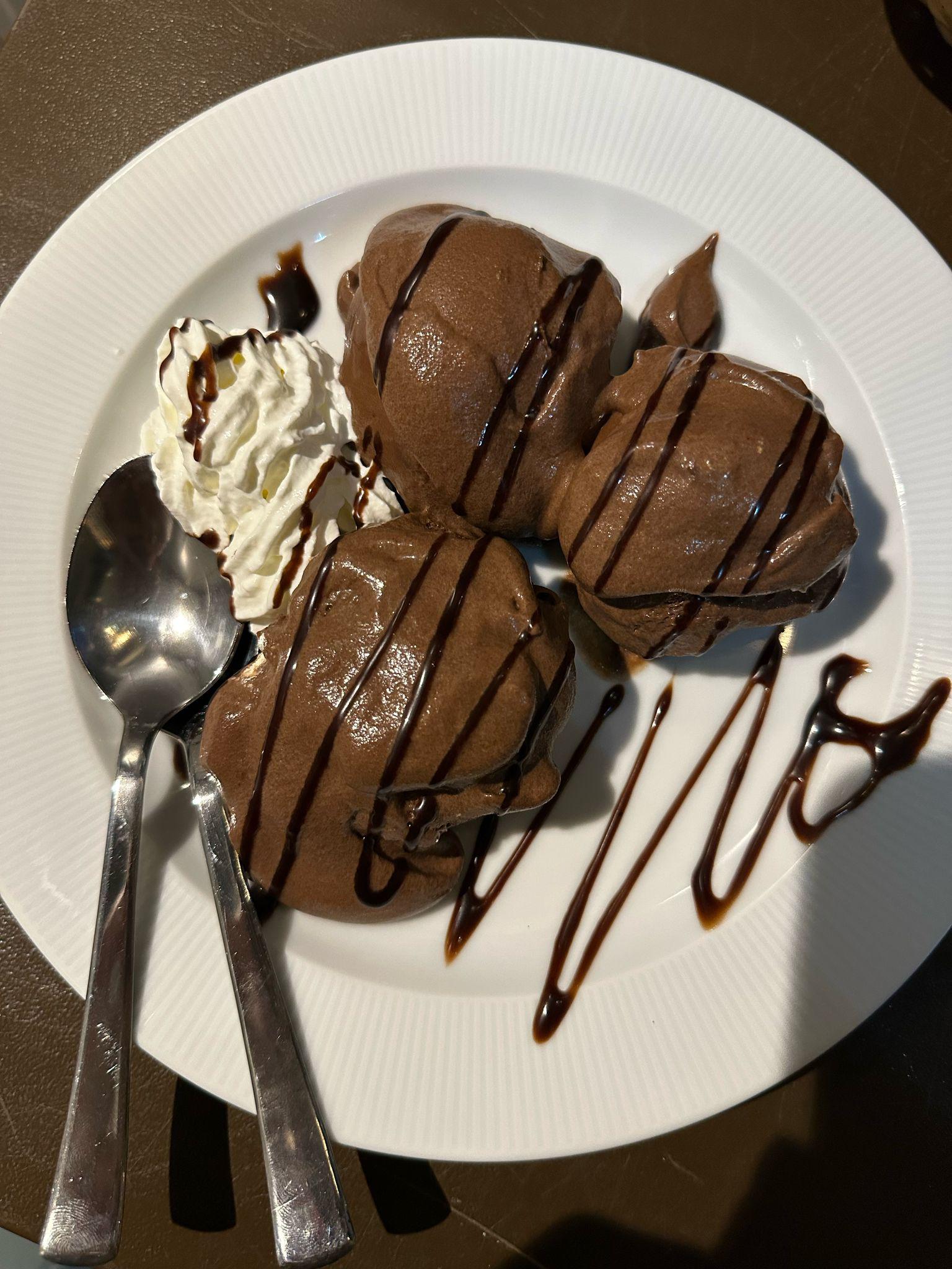 Profiteroles