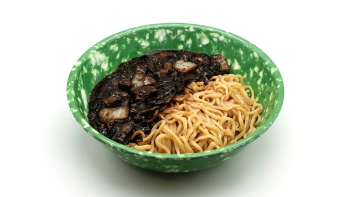 Jjajangmyeon 짜장면