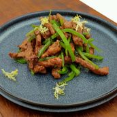 Shredded Beef With Green Peppers
