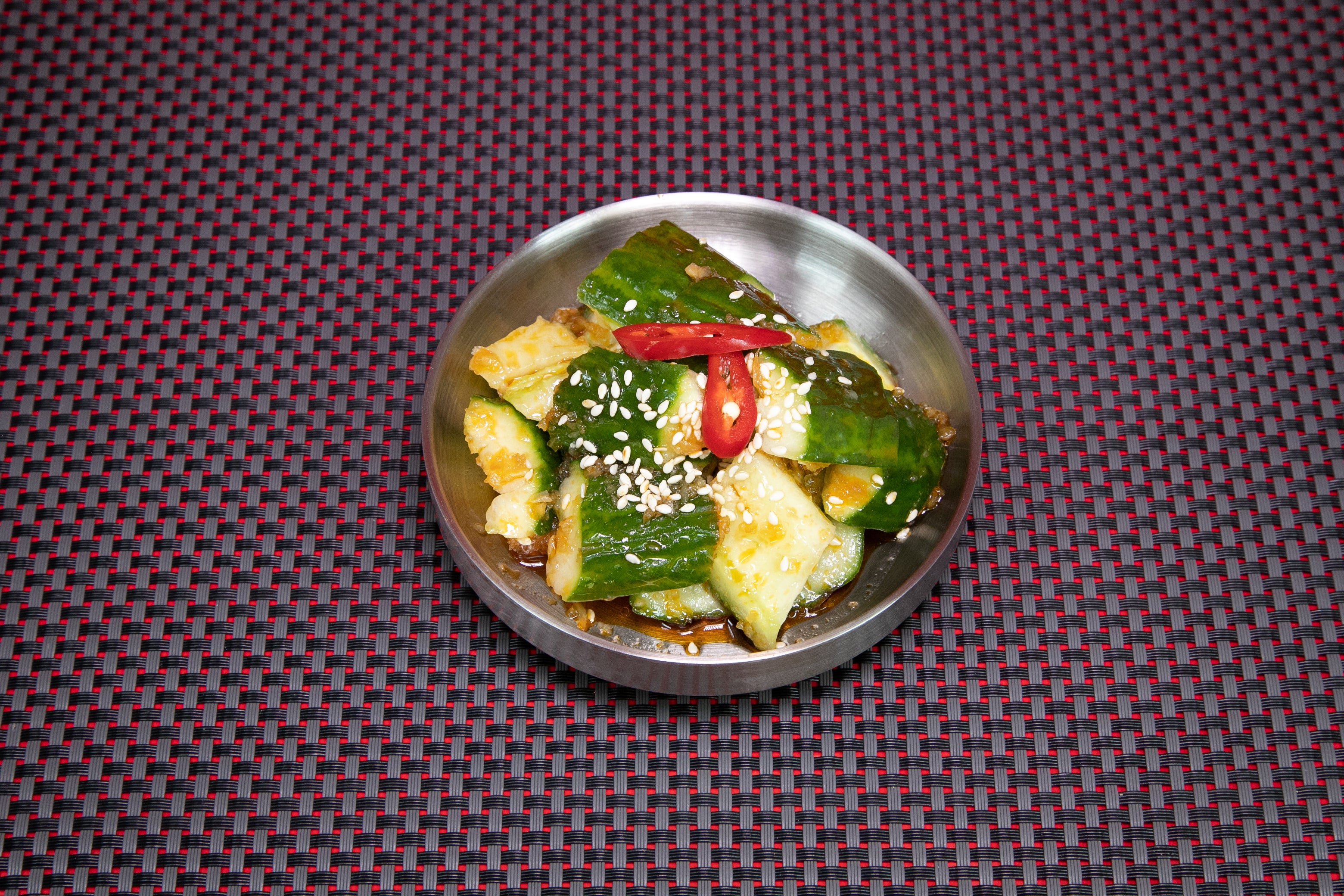 Smashed Cucumber in Garlic Dressing 拍黄瓜