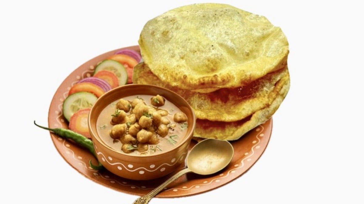 Lahori Chanay with Fresh Puri