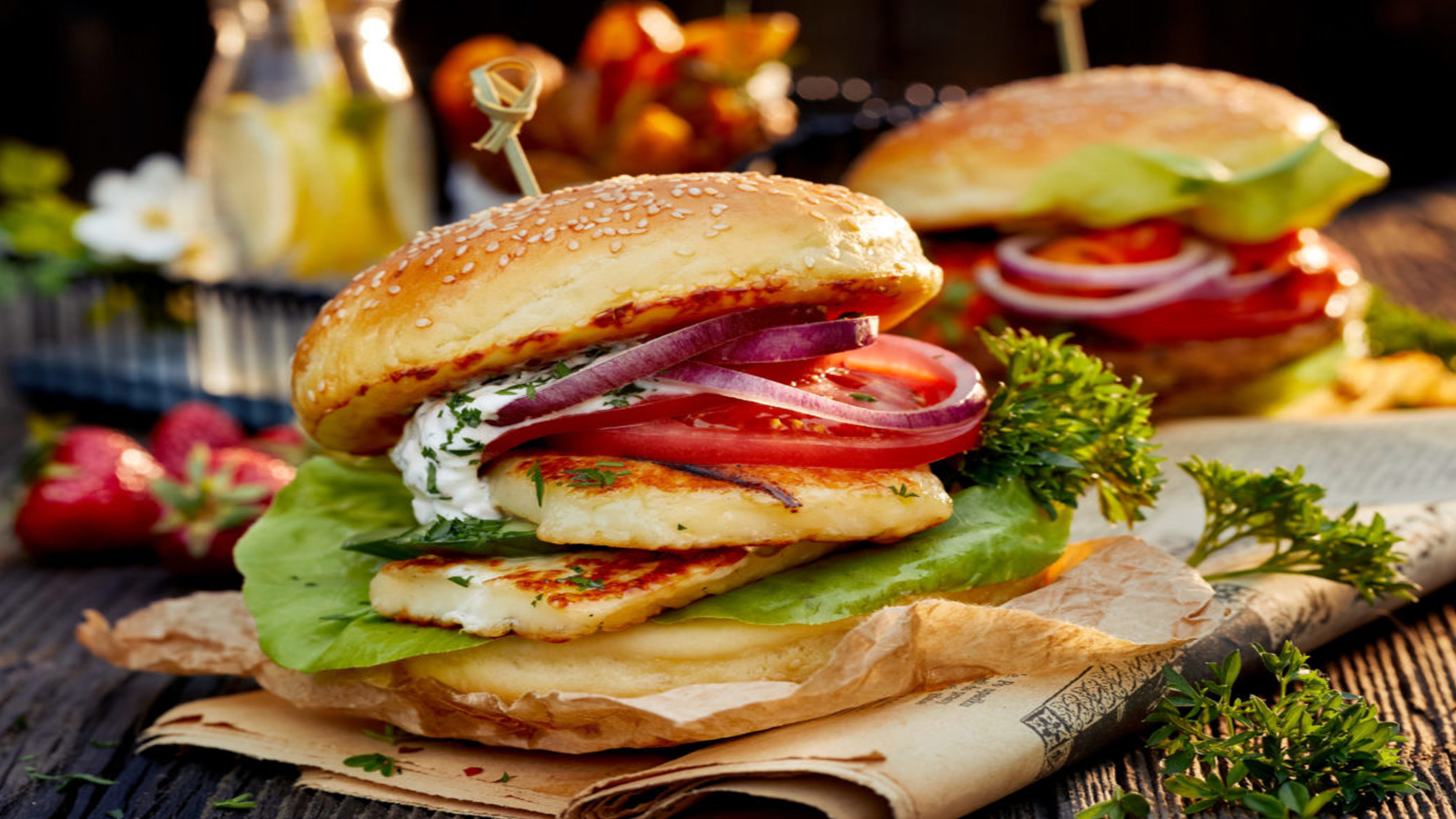 Halloumi Gyro Burger