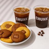 2 Americano Coffee + 4 Pieces of Cookies