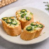 Jalapenos' Garlic Bread