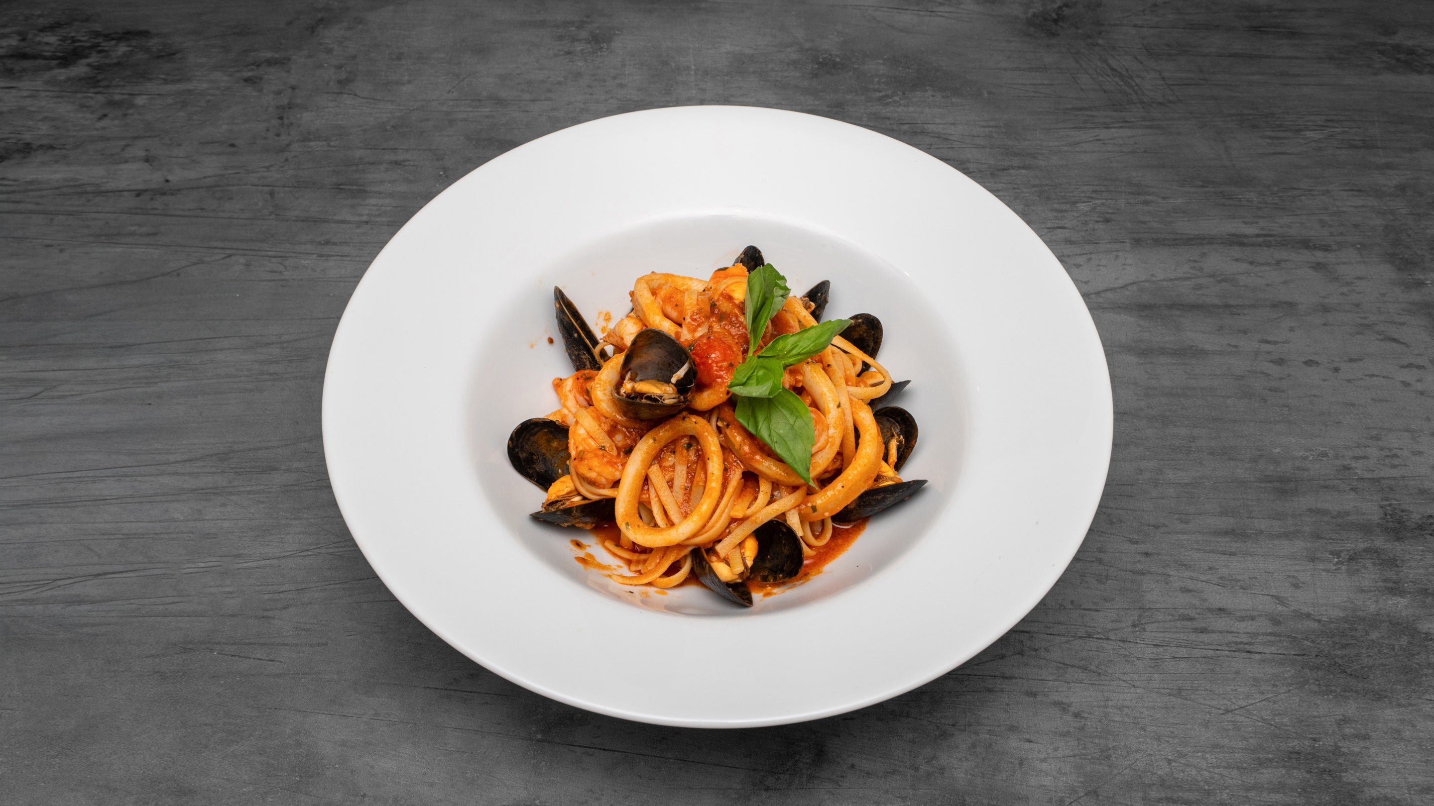 8. Linguine Al Creme