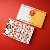 Customise Your Red Chapati Box 12