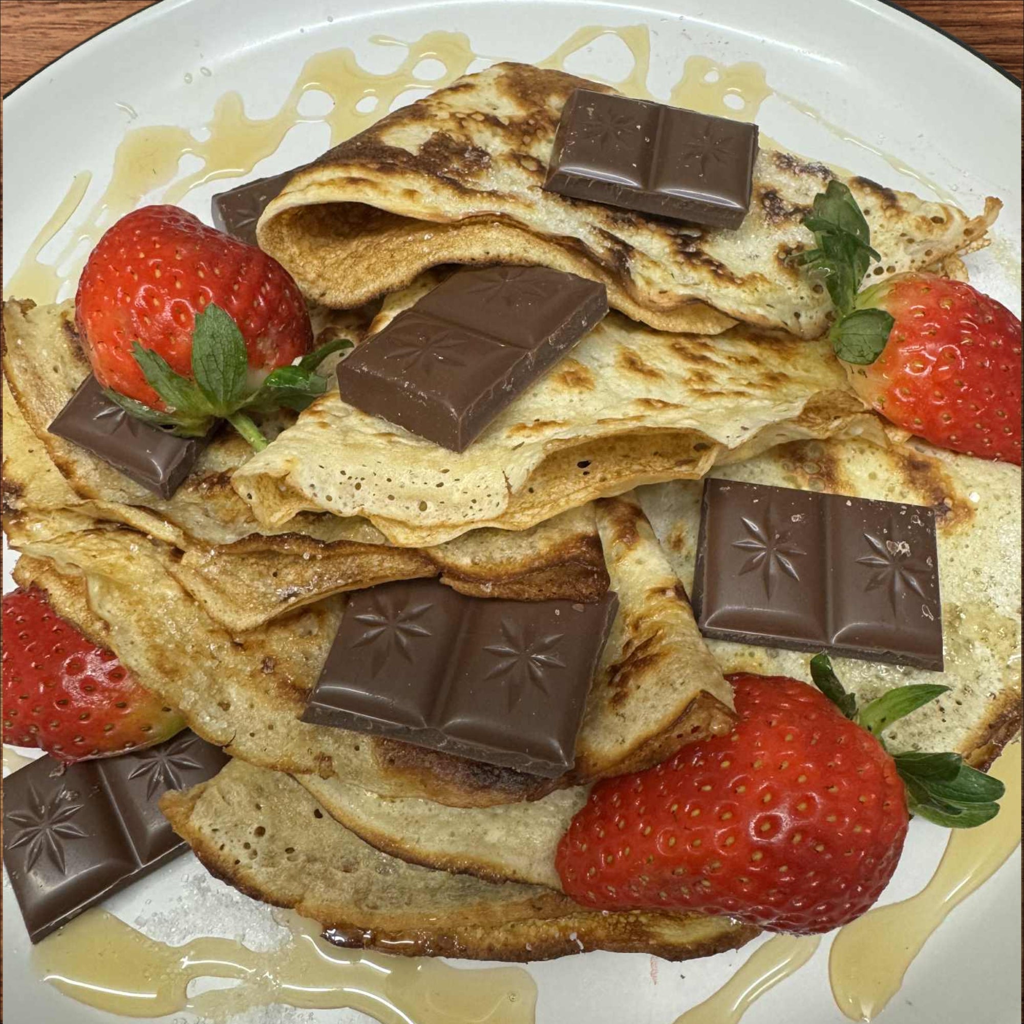 3 Polish-style crapes / pancakes chocolate