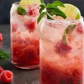 7 Up Red Berry Mojito
