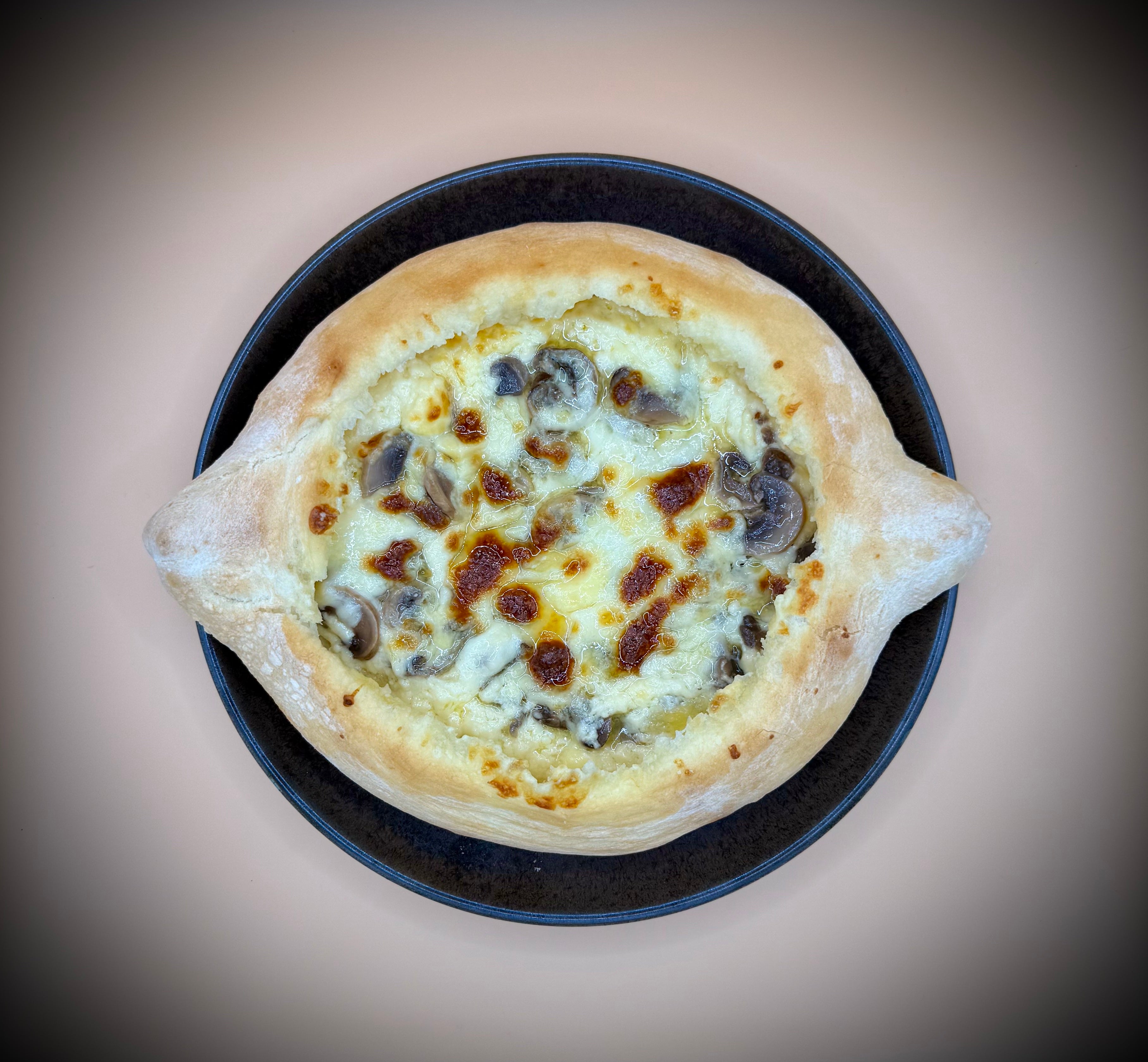 Adjaruli Khachapuri with mushroom