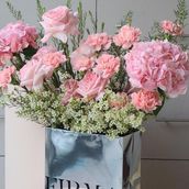 Emirati Womens Day - Bag Arrangement - White And Pink