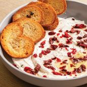 Labneh W Crispy Bagutte 