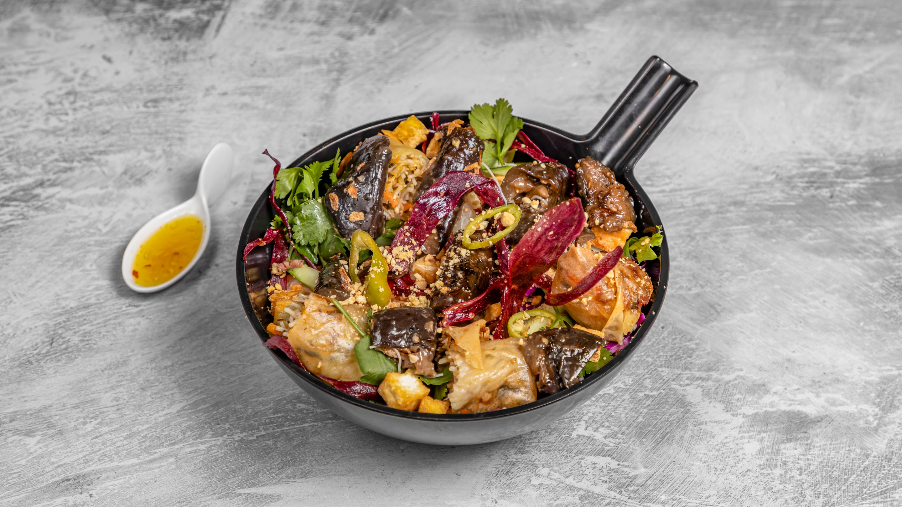 Spicy Tofu and Aubergine Bun Xao (vg)