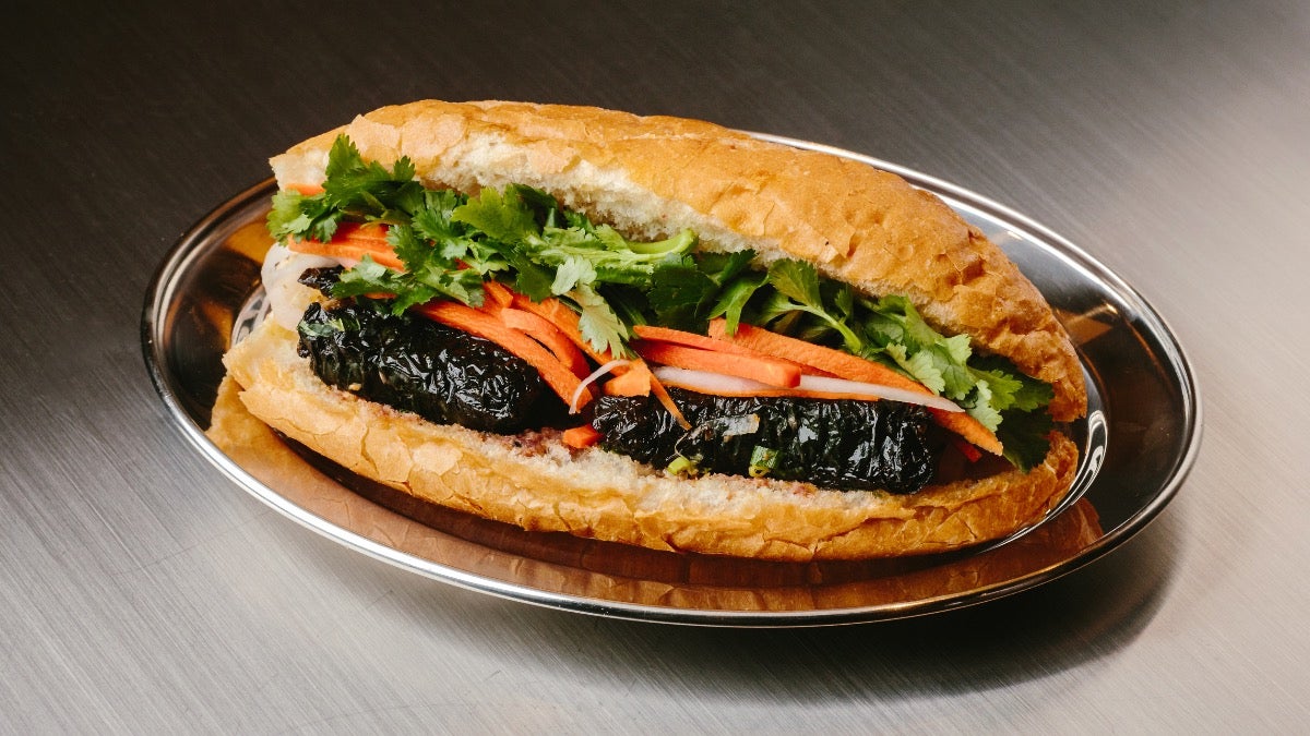 Bánh Mì Bò Lá Lốt