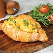 Scramble Egg With Croissant