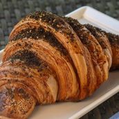 Zaatar Croissant 90 Grams