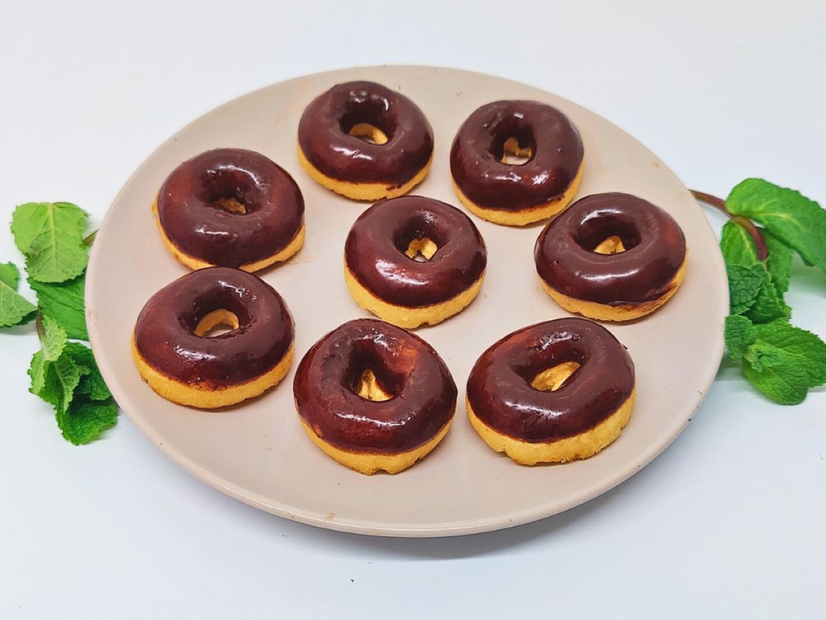 Chocolate Doughnuts (8Piece)