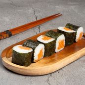 Salmon Maki