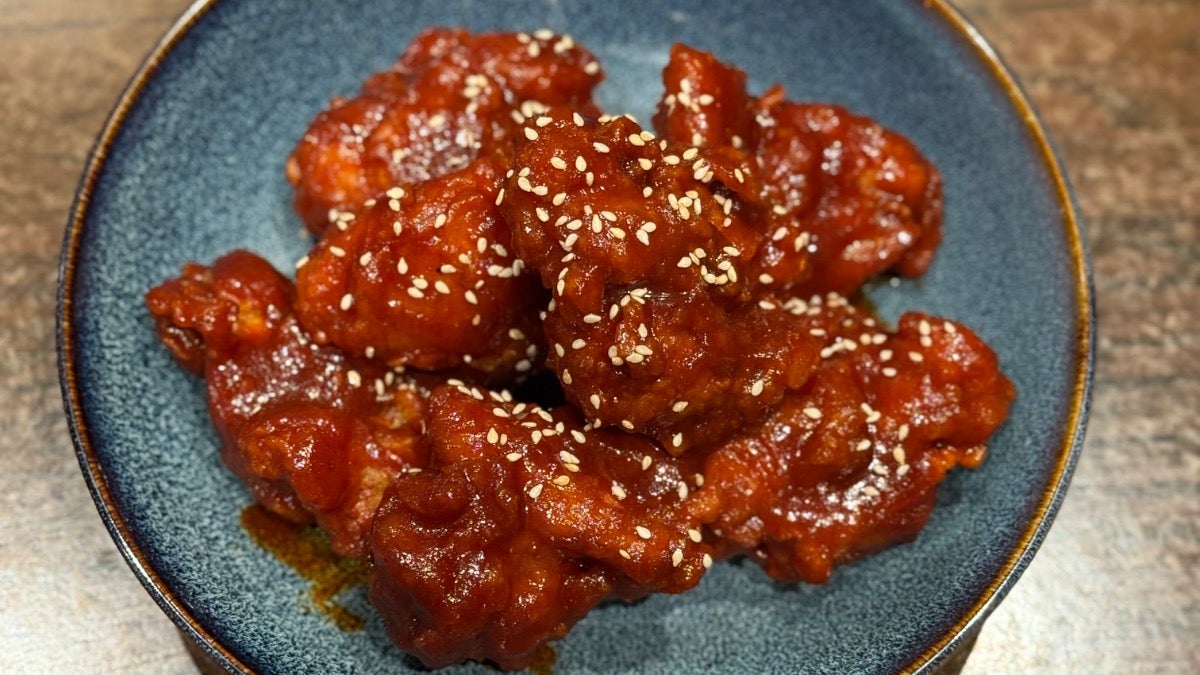 KFC Yangnyeom Boneless spicy Chicken 양념 치킨