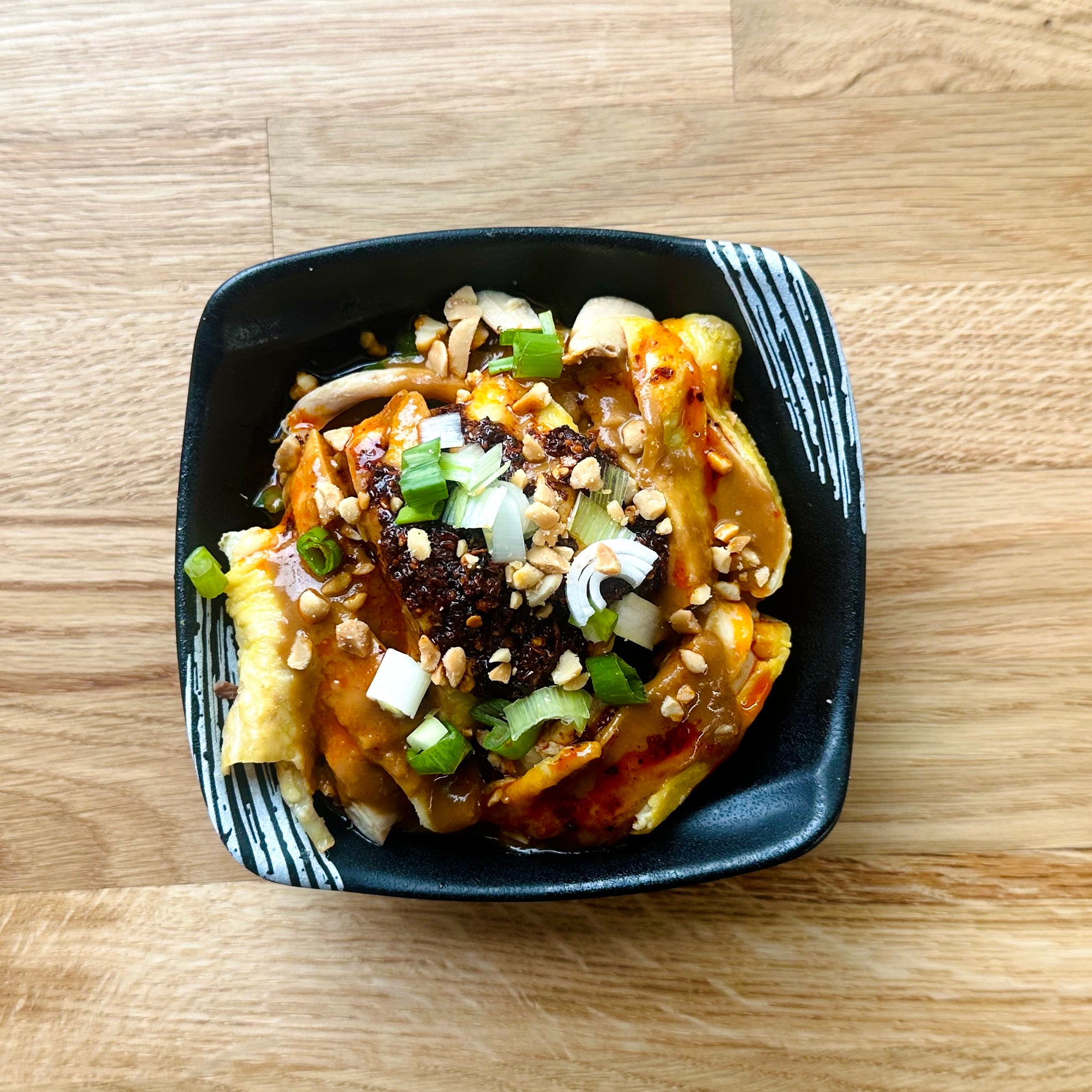 口水鸡 Sichuan Chicken In Red Chilli Oil Sauce (Sesame, Peanut)