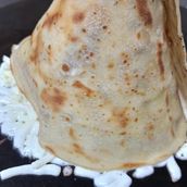 Marinated Meat Crepe with A Variety of Cheese