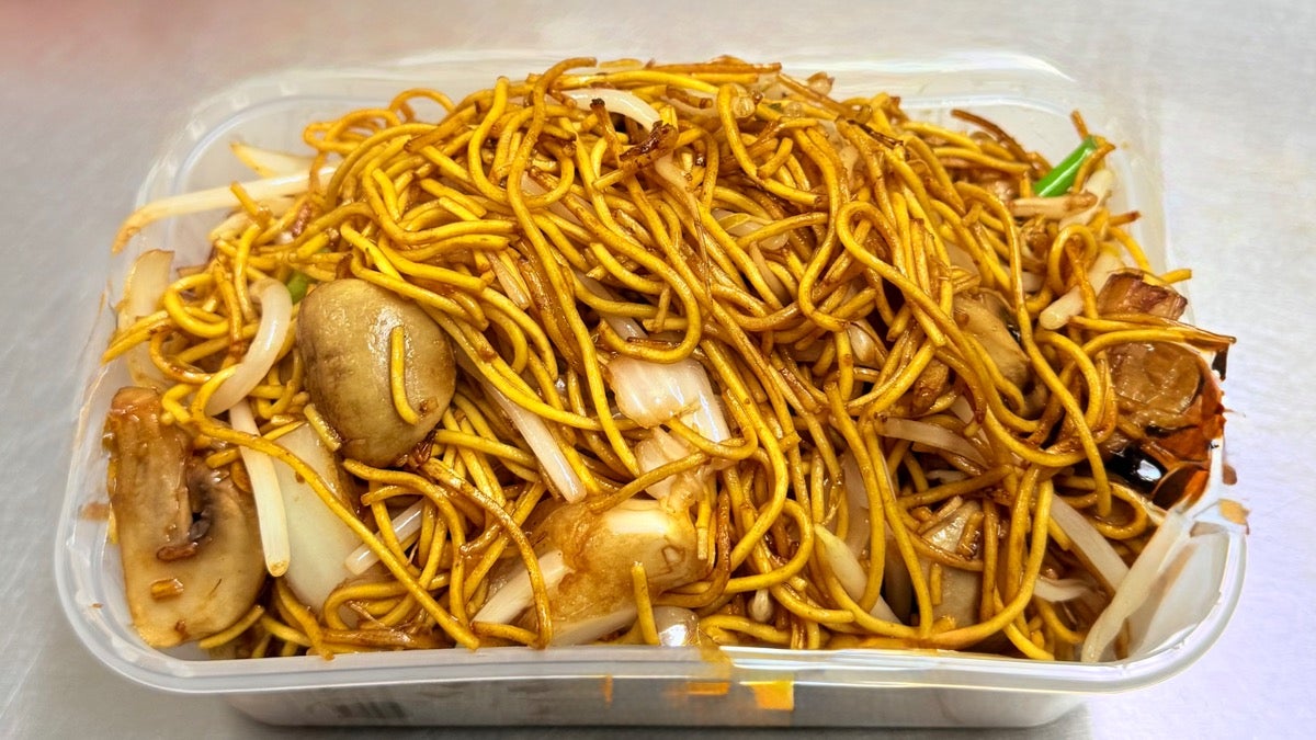 Mushroom Chow Mein