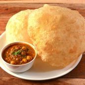 Chole Bhature 2 Pcs