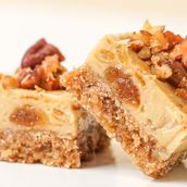 Dates and Pecan Cheesecake (26 Pcs)