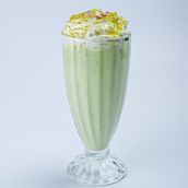 Avocado And Pistachio Shake