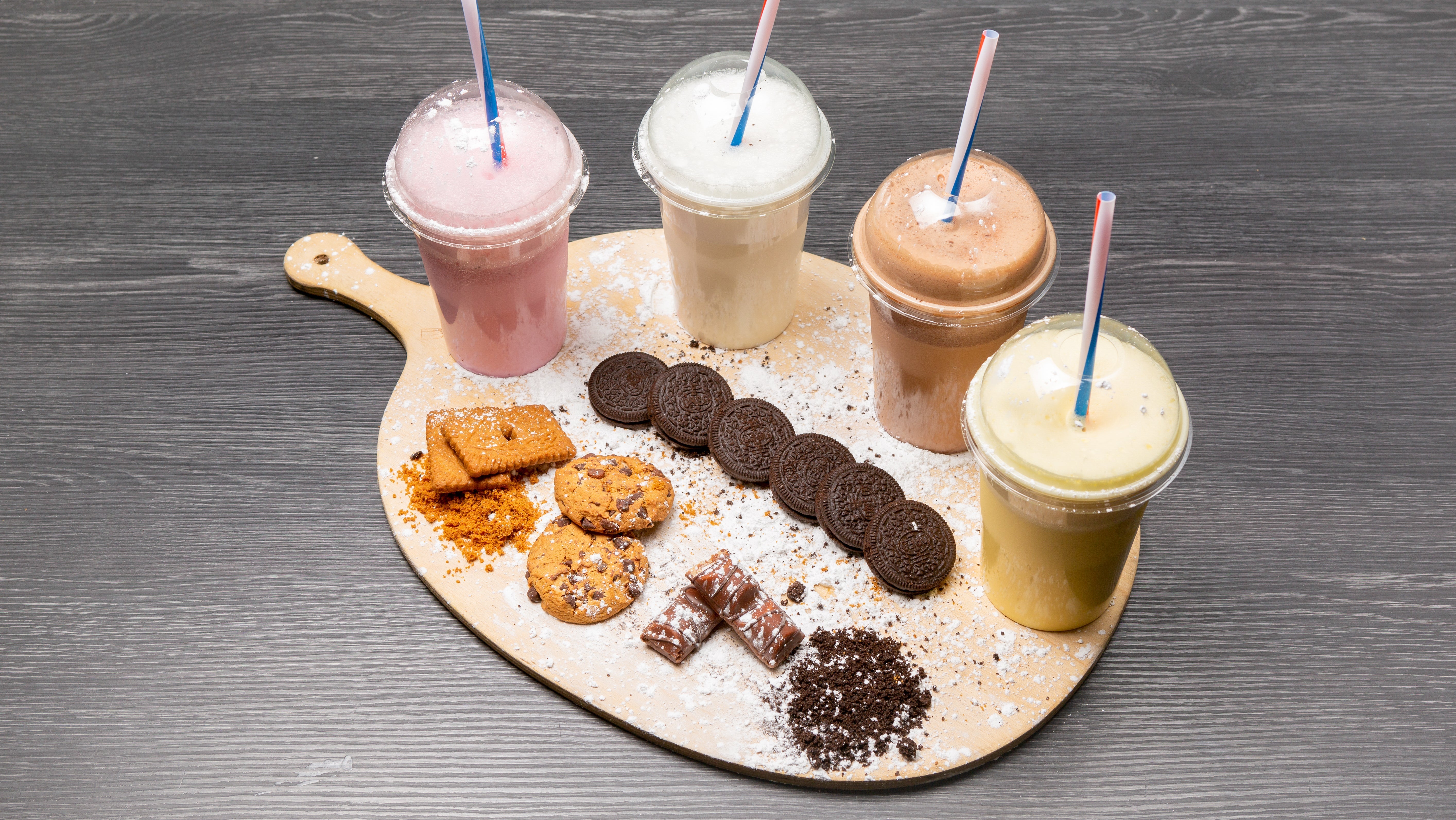 Roosters Desserts