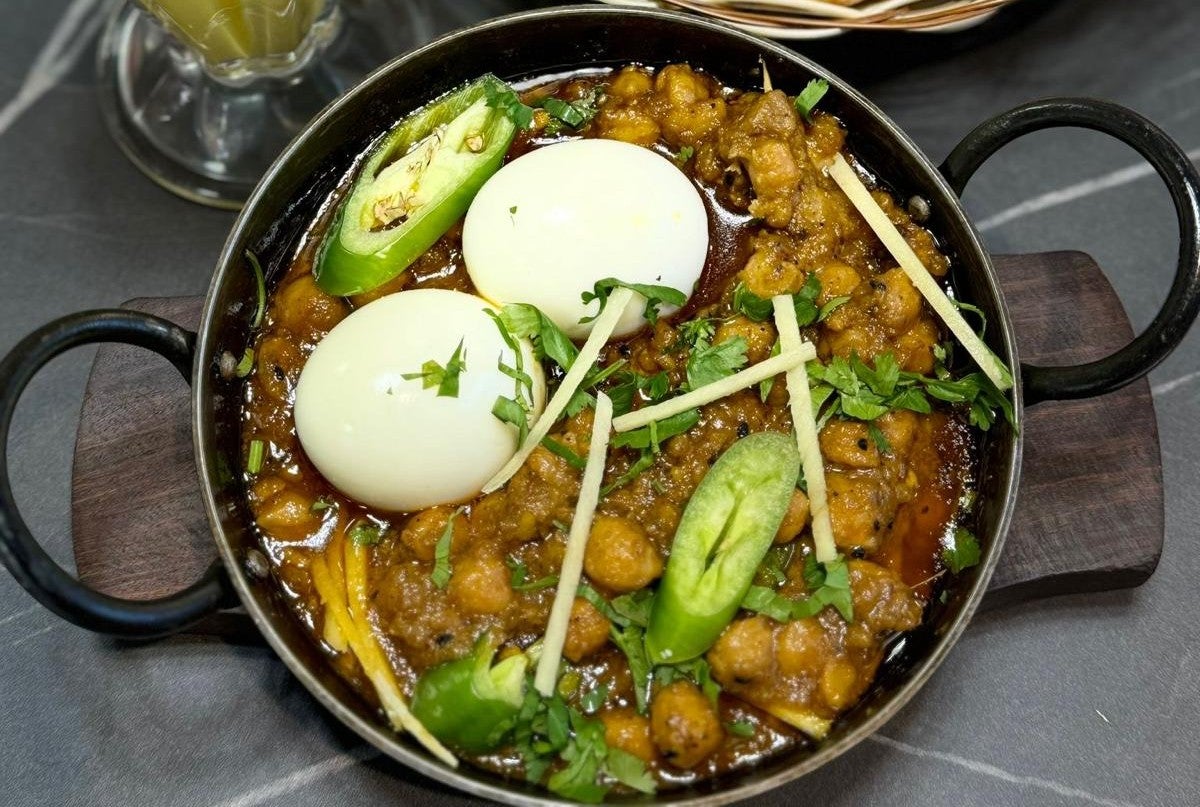 Lahori Chana Andda (Egg)
