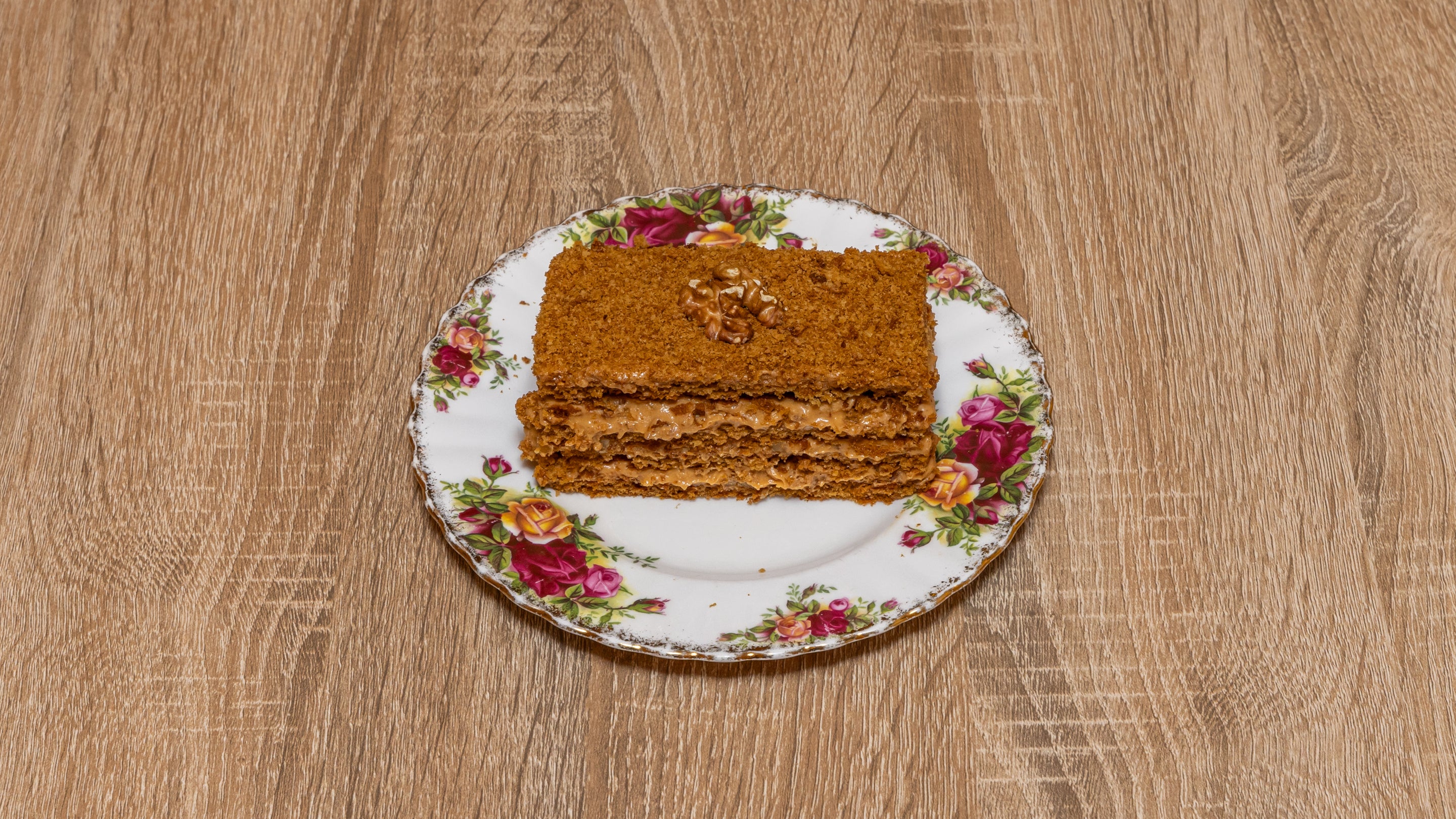 Honey and Walnut cake
