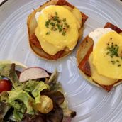 Lamb Merguez Benedict