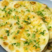 cheese garlic naan