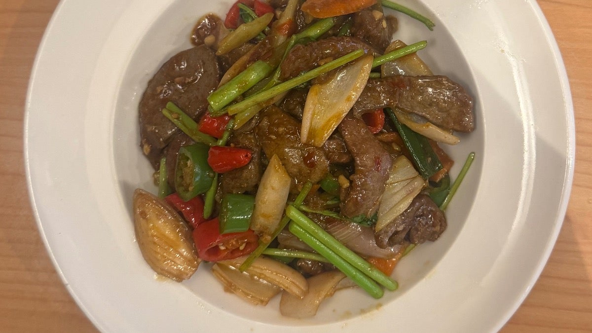 25 Stir-Fried Lamb Liver 小炒羊肝