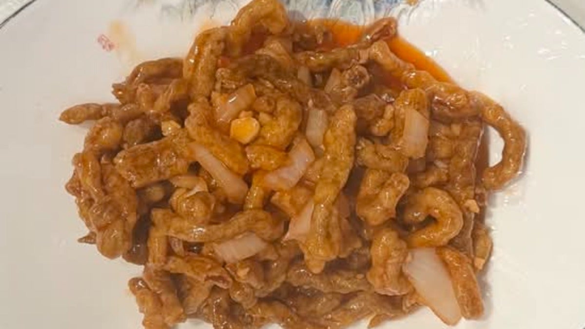 干牛丝 Crispy Shredded Beef with Chilli