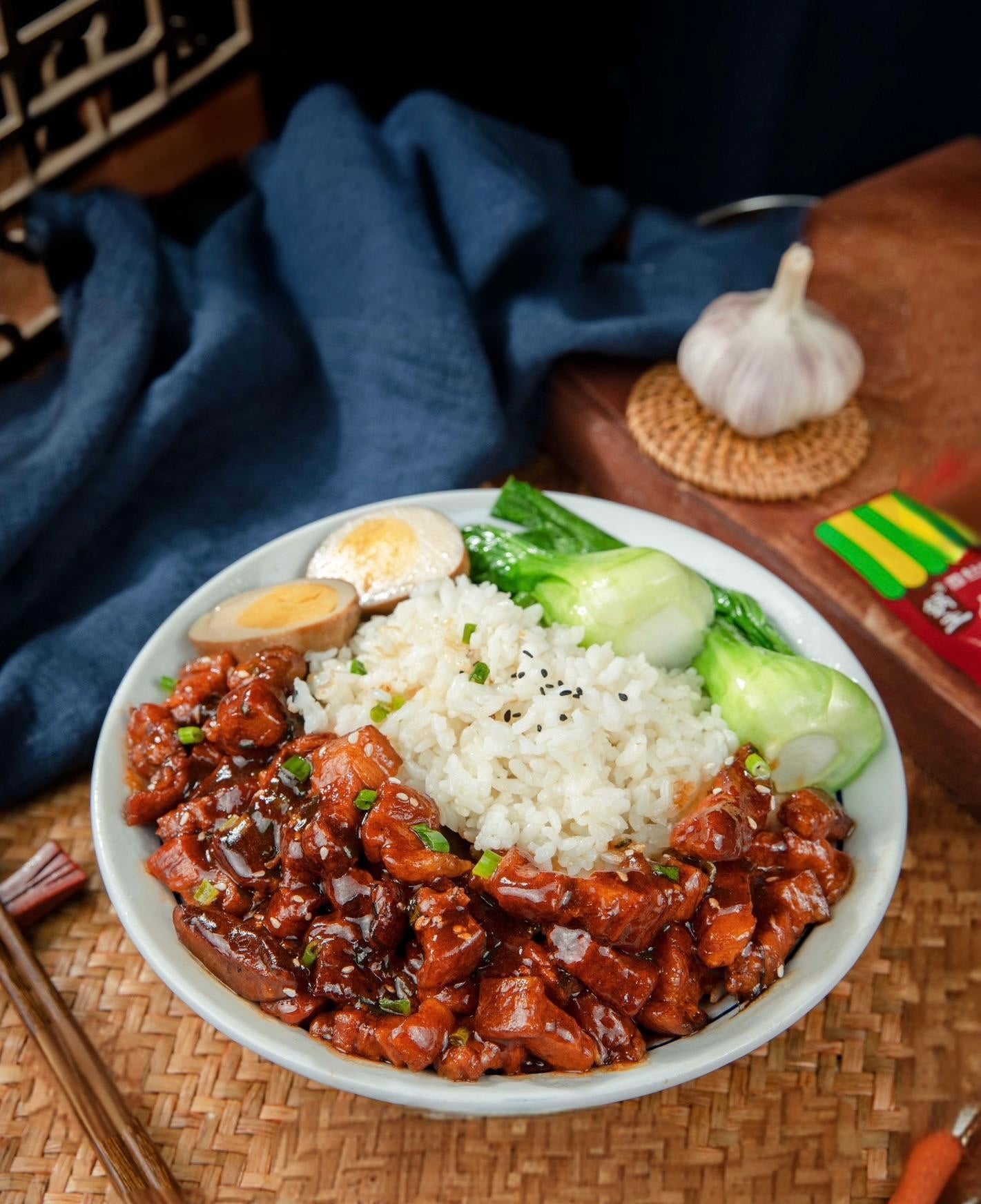状元⭐五花腩肉饭（糯香带皮腩肉）SLOW BRAISED DICED BELLY PORK IN FIVE SPICES FLAVORED SHALLOTS SAUCE ON RICE