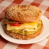 BIG BREAKFAST BAGEL