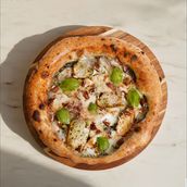 CHICKEN PESTO PIZZA