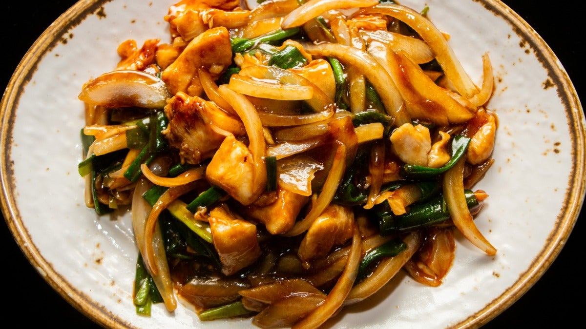 Chicken With Ginger and Spring Onions