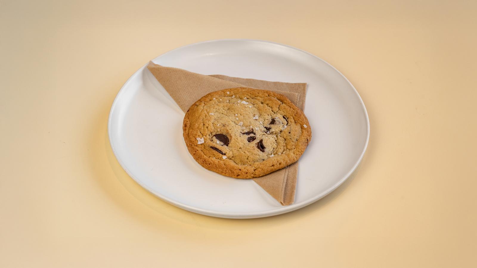 Chocolate Chip Sea Salt Cookie