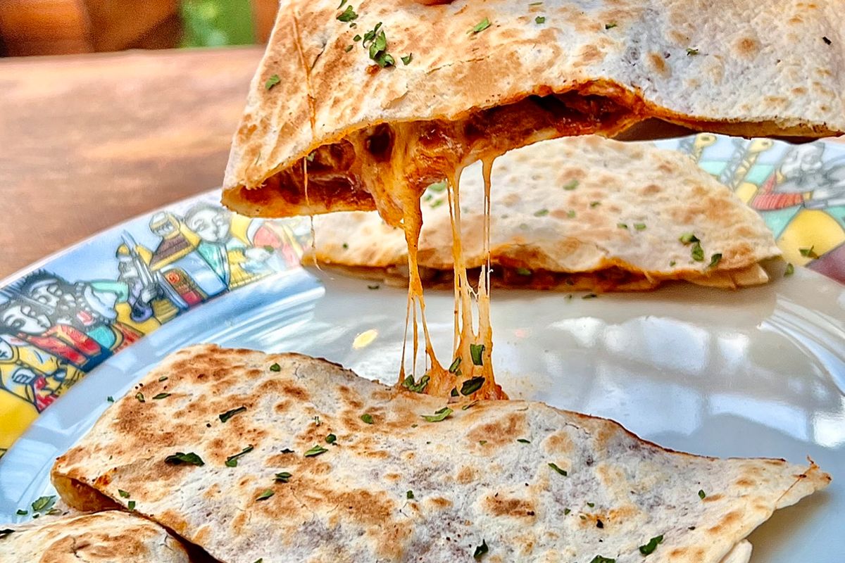 Spicy Chicken Quesadilla (H)