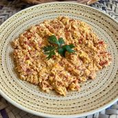 Eggs With Tomatoes